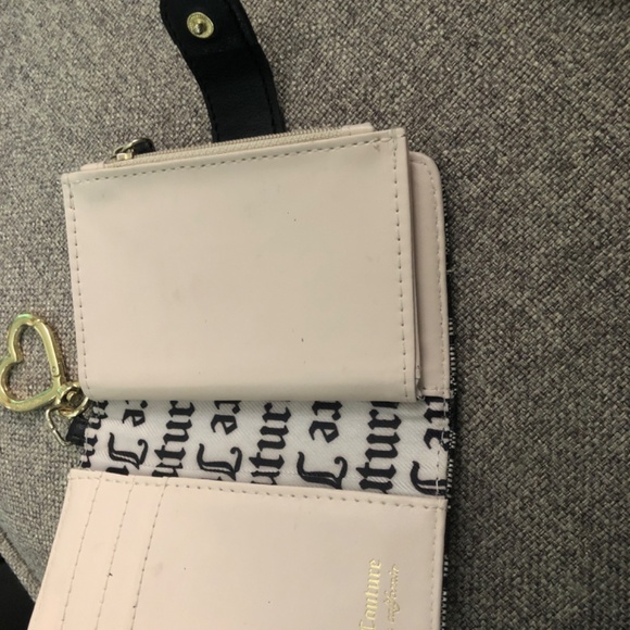 Wallet - Picture 2 of 4